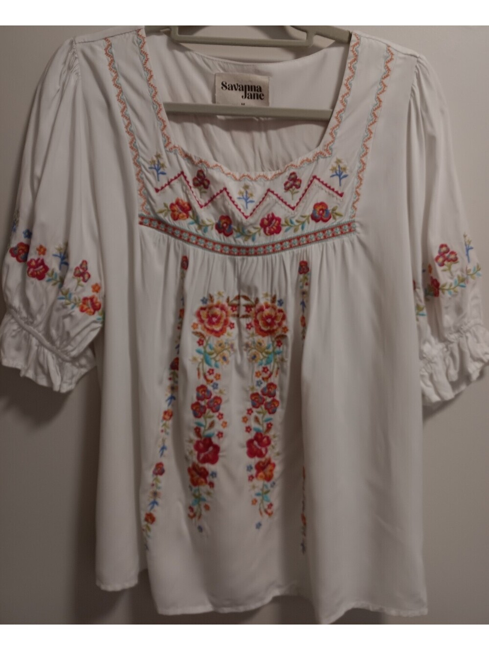 Savanna Jane white embroidered peasant blouse